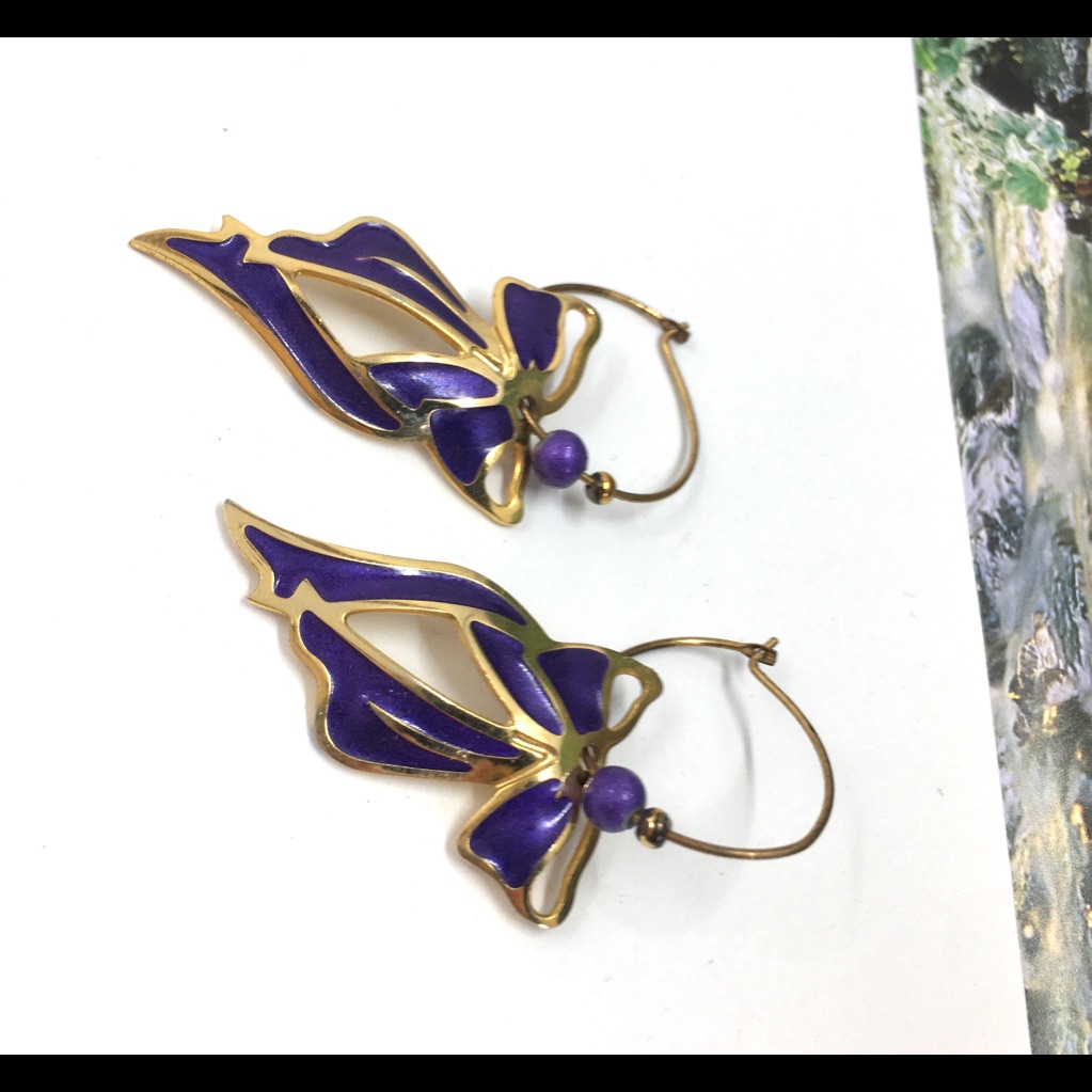 Edgar Berebi 80s Bow Cutout Pierced Earrings